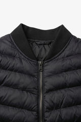 Vyriška juoda dygsniuota bomber stiliaus lengva paminkštinta striukė su užtrauktuku
