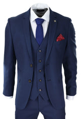 Vyriškas tamsiai mėlynas trijų dalių kostiumas, priglundantis, elegantiškas, formalus, klasikinis, vestuvinis, retro, vintažinis