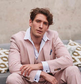 Vyriškas „Eglutės kaulo“ rašto tvido trijų dalių kostiumas, rožinis, rausvas, retro, vintažinis, trumpas, įprastas, ilgas