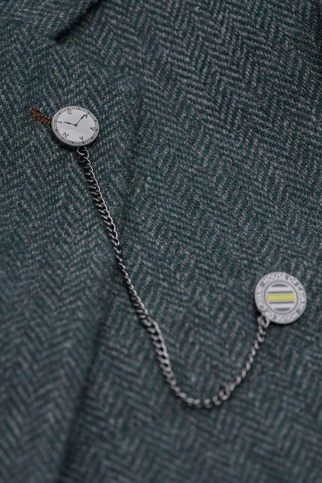 Thomas - alyvuogių žalios spalvos trijų dalių vilnos mišinio tvido kostiumas