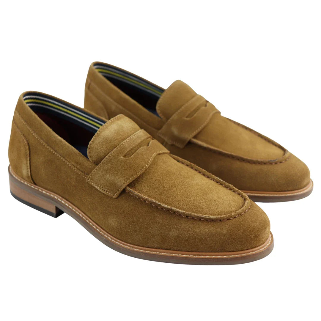 Vyriški „Real Full Suede“ užsegami mokasinai, įdegę, elegantiški, laisvalaikio, klasikinio stiliaus, patogūs.