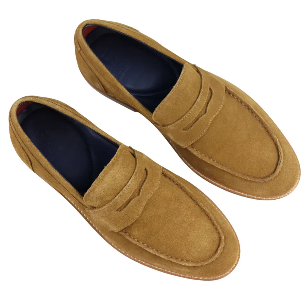 Vyriški „Real Full Suede“ užsegami mokasinai, įdegę, elegantiški, laisvalaikio, klasikinio stiliaus, patogūs.