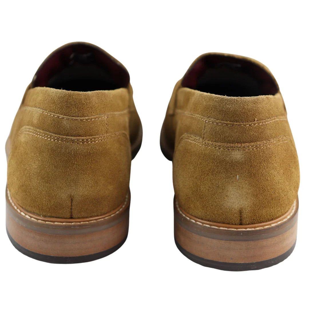 Vyriški „Real Full Suede“ užsegami mokasinai, įdegę, elegantiški, laisvalaikio, klasikinio stiliaus, patogūs.