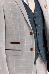 Leo smėlio spalvos kostiumas su Harris Navy Tweed liemene