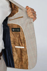 Leo - vyriškas smėlio spalvos languotas švarkas su prigludusiu kirpimu