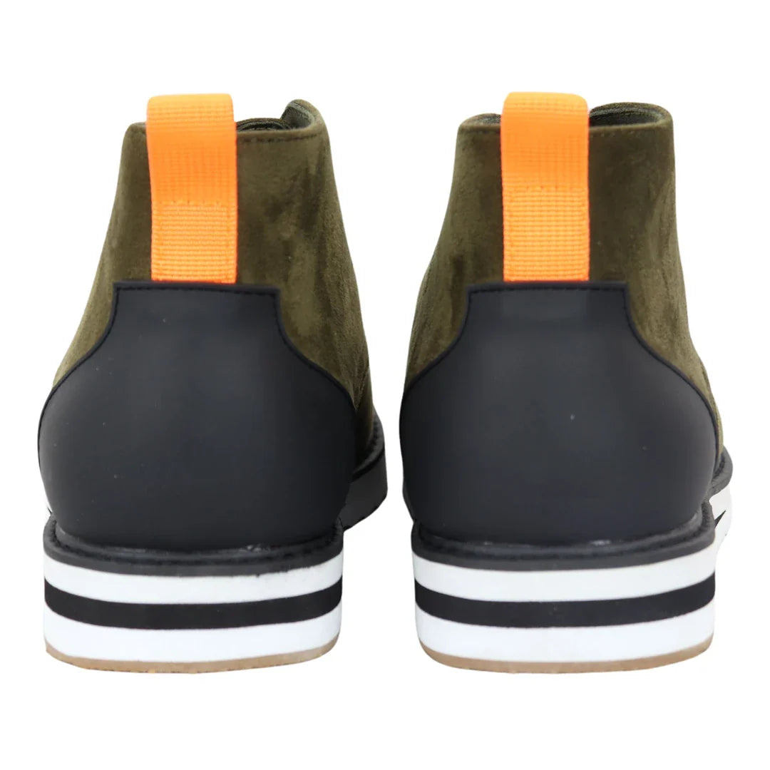 Vyriški suvarstomi zomšiniai dykumos žali batai