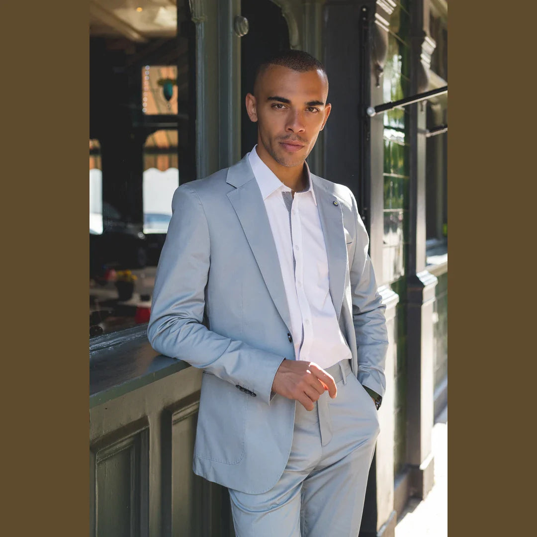 Mario - vyriškas dviejų dalių vasarinis kostiumas, šviesiai mėlynas, vestuvinis, klasikinis, itališkas