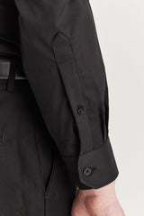Vyriški klasikiniai marškiniai su dvigubomis rankovėmis ir iškirpte – juodi