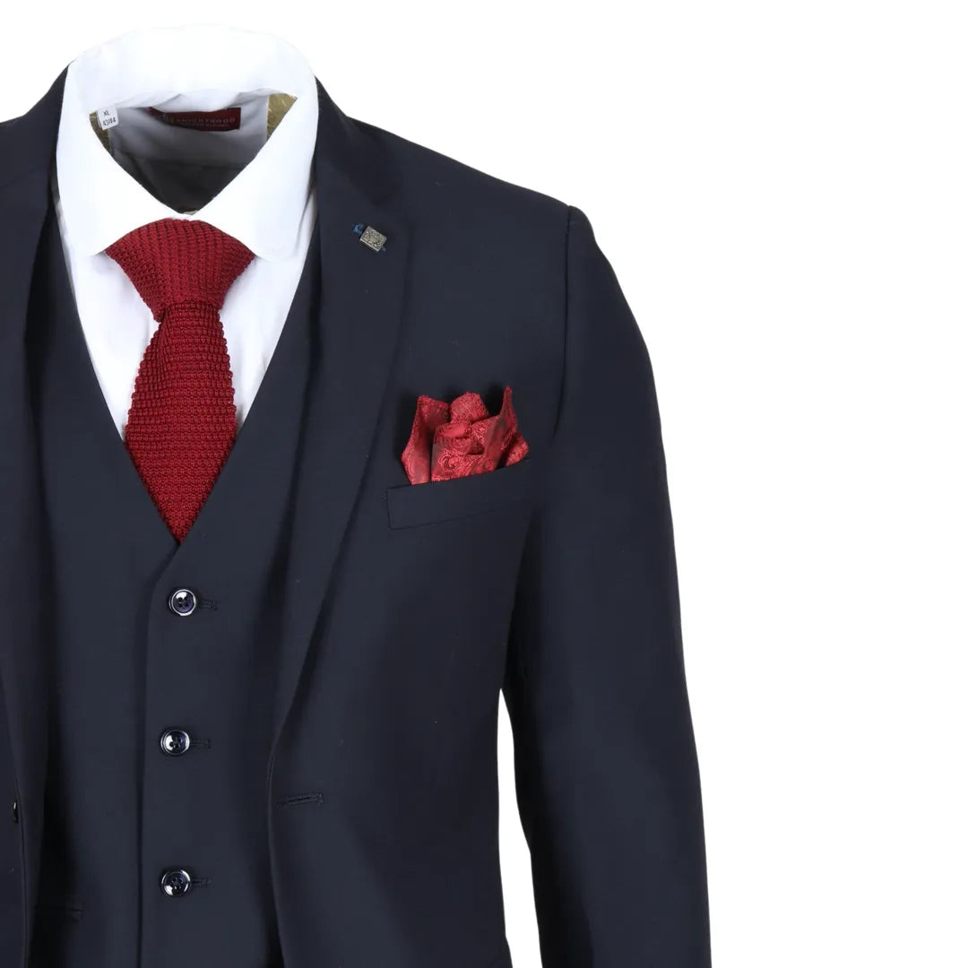 Parker - vyriškas tamsiai mėlynas trijų dalių vestuvinis kostiumas, prigludęs prie kūno