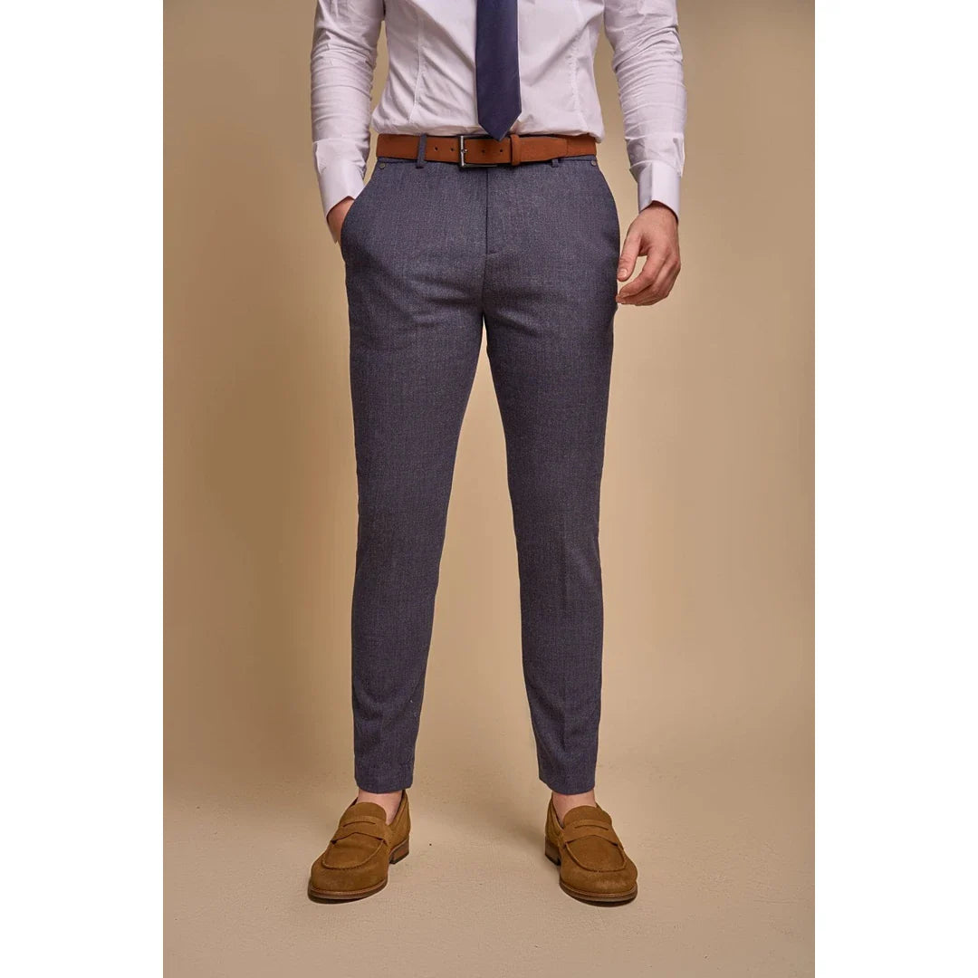 Tokijas - vyriškas tamsiai mėlynas dviejų dalių dvigubos eilės kostiumas